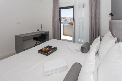 Beachfront house Olbia with private parking