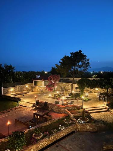 Сад в Kalamata Garden Suite