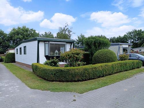 Gallery image of Chalet Drenthe huren! Hart van bosrijk Drenthe! -Rust, ruimte en ontspanning is genieten! Welkom! -Peace, space and relaxation is enjoyment! Welcome! -Ruhe, Raum und entspannung sind genuss! Willkommen! in Schoonloo