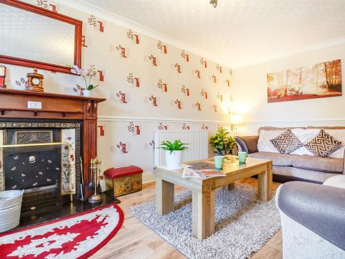 7 Dolydd Terrace – Photos 3