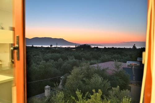 Foto dalla galleria di Ianthe Apartment a Kíssamos