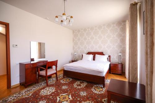 Postel nebo postele na pokoji v ubytování Latar Hotel Yerevan