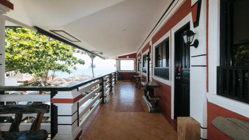 Μπαλκόνι ή βεράντα στο RedDoorz at La Sefa Hotel and Resort Atimonan