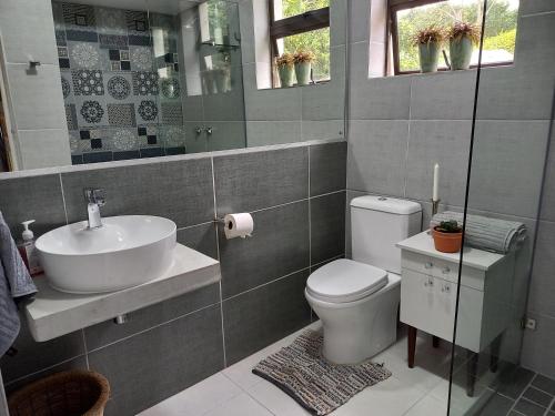 O baie la Driftwood Suite, Villa Roc Guesthouse, Salt Rock Ballito