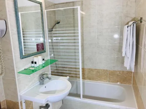 Brit Hotel Confort Hélios Agde photo 40