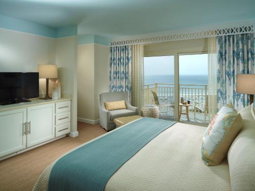 Giường trong phòng chung tại Omni Amelia Island Resort & Spa
