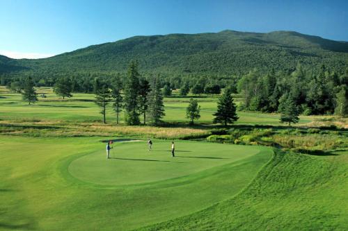 Golf v rezortu nebo okolí