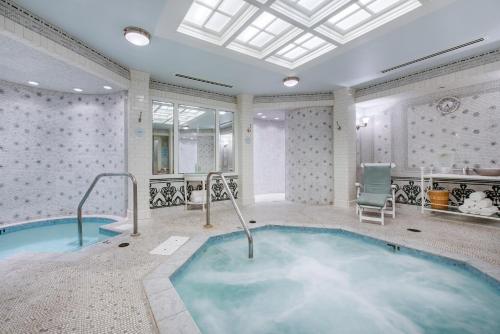 Spa och/eller andra wellnessfaciliteter på Omni Bedford Springs Resort