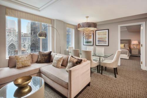 Omni Berkshire Place Image