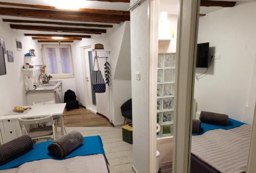 Azure - Apartment, in the heart of the Old town