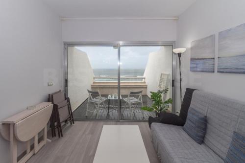 Posedenie v ubytovaní Moderno Estudio con terraza en Las Canteras