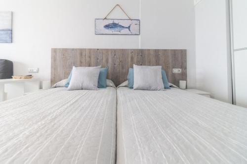 Posteľ alebo postele v izbe v ubytovaní Moderno Estudio con terraza en Las Canteras