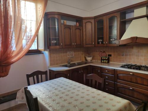 Kuchyň nebo kuchyňský kout v ubytování Casa Schiano