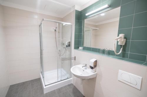 Koupelna v ubytování D50 Hotel