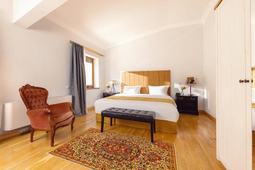 Кровать или кровати в номере Octava Boutique Hotel