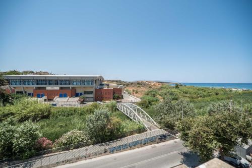 Ammoutsiani apt with Parking 1 by 8essentially