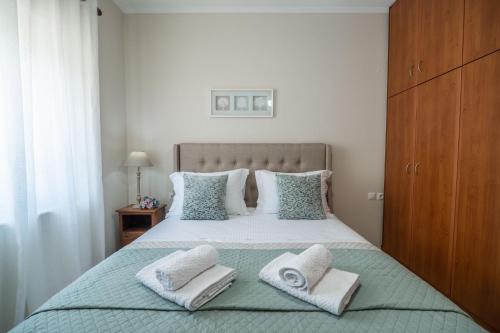 Ammoutsiani apt with Parking 1 by 8essentially