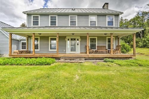 Taman di luar Wilmington Home on 18 Acres about 9 Mi to Skiing!