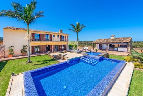 Casa con piscina y casa en Villa Pletessa Nova, en Felanitx