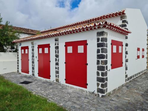 Gallery image of Lila Beach Villa in Ponta Delgada