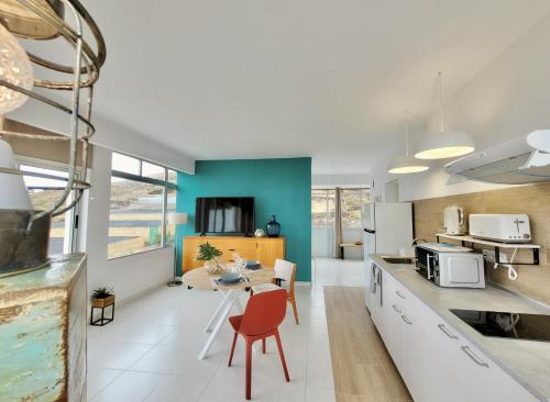Dapur atau dapur kecil di Casa Ana Attic