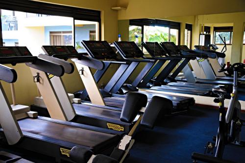 
The fitness center and/or fitness facilities at Dolphin Suites
