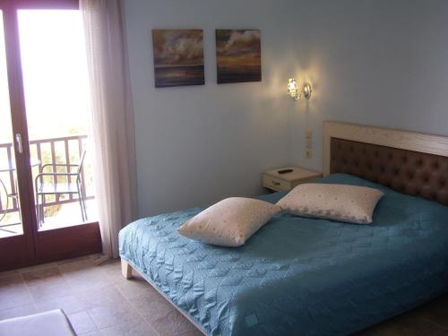 Gallery image of Sunset Suites in Lefokastro