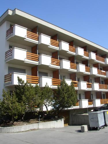 Direkt am See - Aussicht - Balkon - TG-Stellplatz