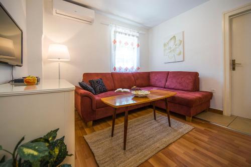 Apartments Odrina