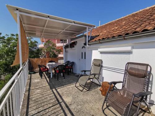 Balkón nebo terasa v ubytování Apartman Kosta