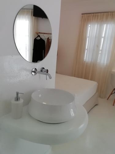 Ένα μπάνιο στο Helen Studios