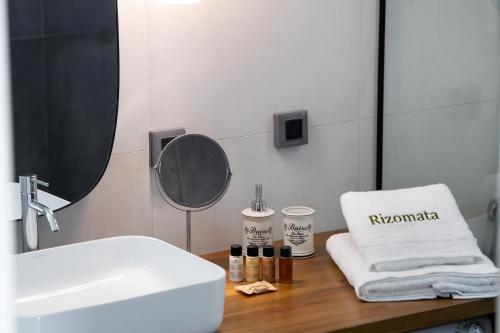 Kúpeľňa v ubytovaní RIZOMATA LUXURY VILLAS