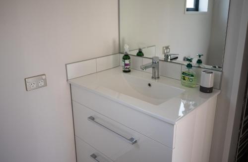 Koupelna v ubytování Guest Suite in Peaceful Location Roxburgh