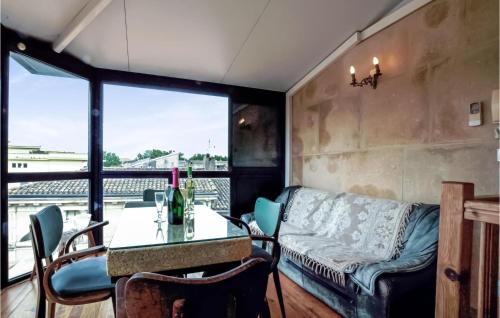 Nice Home In Carcassonne With Wifi