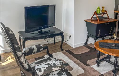 Photo de la galerie de l'établissement Nice Apartment In Pradelles With Wifi, à Pradelles