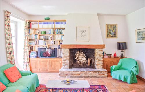 Photo de la galerie de l'établissement Nice Home In Janailhac With Wifi, à Jourgnac