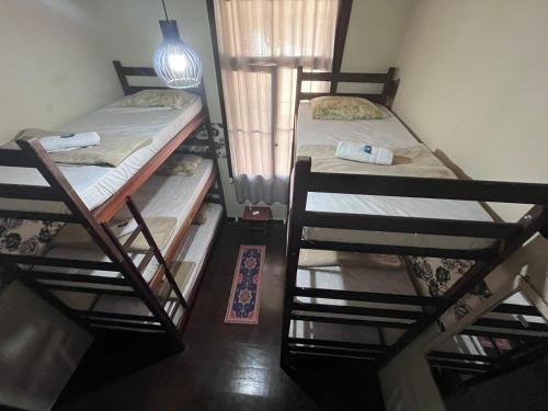 Dviaukštė lova arba lovos apgyvendinimo įstaigoje hostel 148