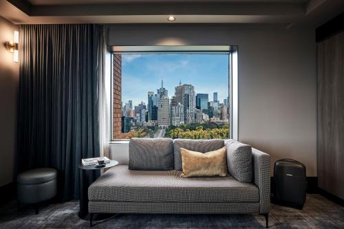 Pullman Melbourne On the Park Image