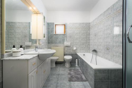 Ένα μπάνιο στο Aparment Paradiz 2190