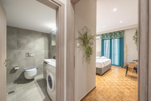 Um banheiro em Elegant Mavili Suite by CloudKeys