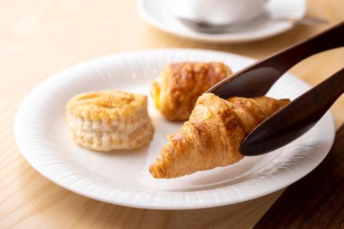 旅館の敷地内または近くでの食事または食べ物