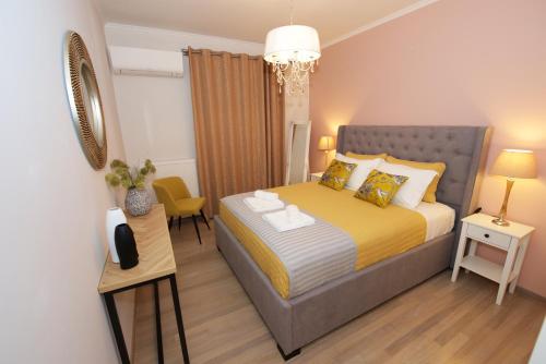 Lotus Corfu Deluxe Apartment, Premium Stay Near Old Town & Sea