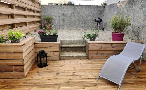 Photo de la galerie de l'établissement Cocon avec jardin terrasse privé et parking, à Brest