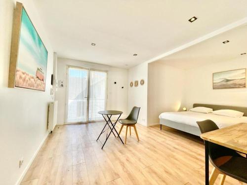 Gallery image of Résidence Duguay - Centre ville - Porte B - Appartements tout Confort - Neuf - NOUVEAU in Lorient