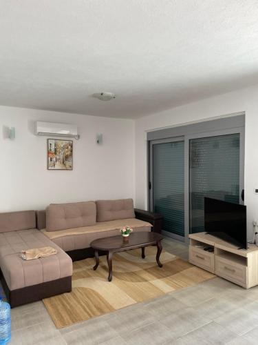 Gallery image of Apartman Ail 2 in Ulcinj