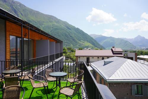 Gallery image of ALOFT in Stepantsminda