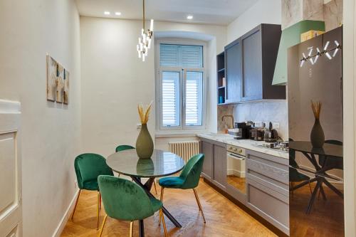 James Joyce Apartment – Photos 5