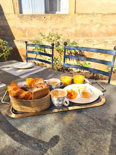 Photo de la galerie de l'établissement Ch Chevalier, Domaine de la Serre, à Saint-Thibéry