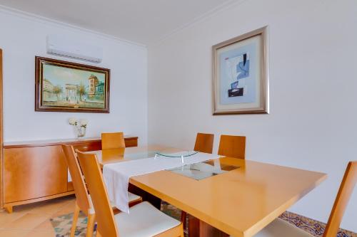 AL - Colina Beach Holidays