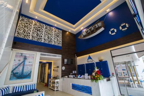 
The lobby or reception area at The Blue Pearl Kata Hotel
